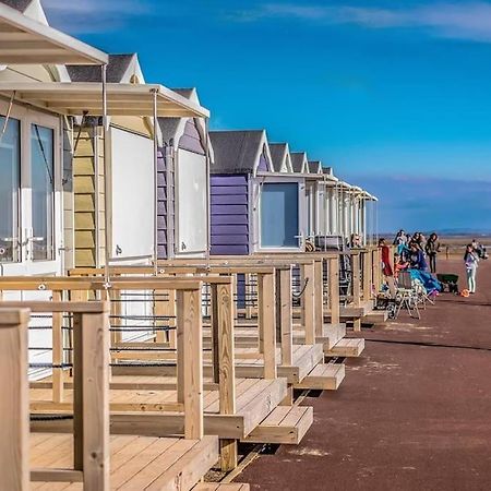 Hidden Gem W/ Parking Short Walk To Pleasure Beach Blackpool Luaran gambar