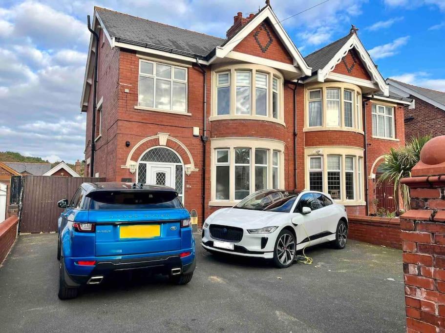 Hidden Gem W/ Parking Short Walk To Pleasure Beach Blackpool Luaran gambar